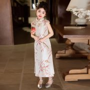 <b>订单跟踪管理</b>